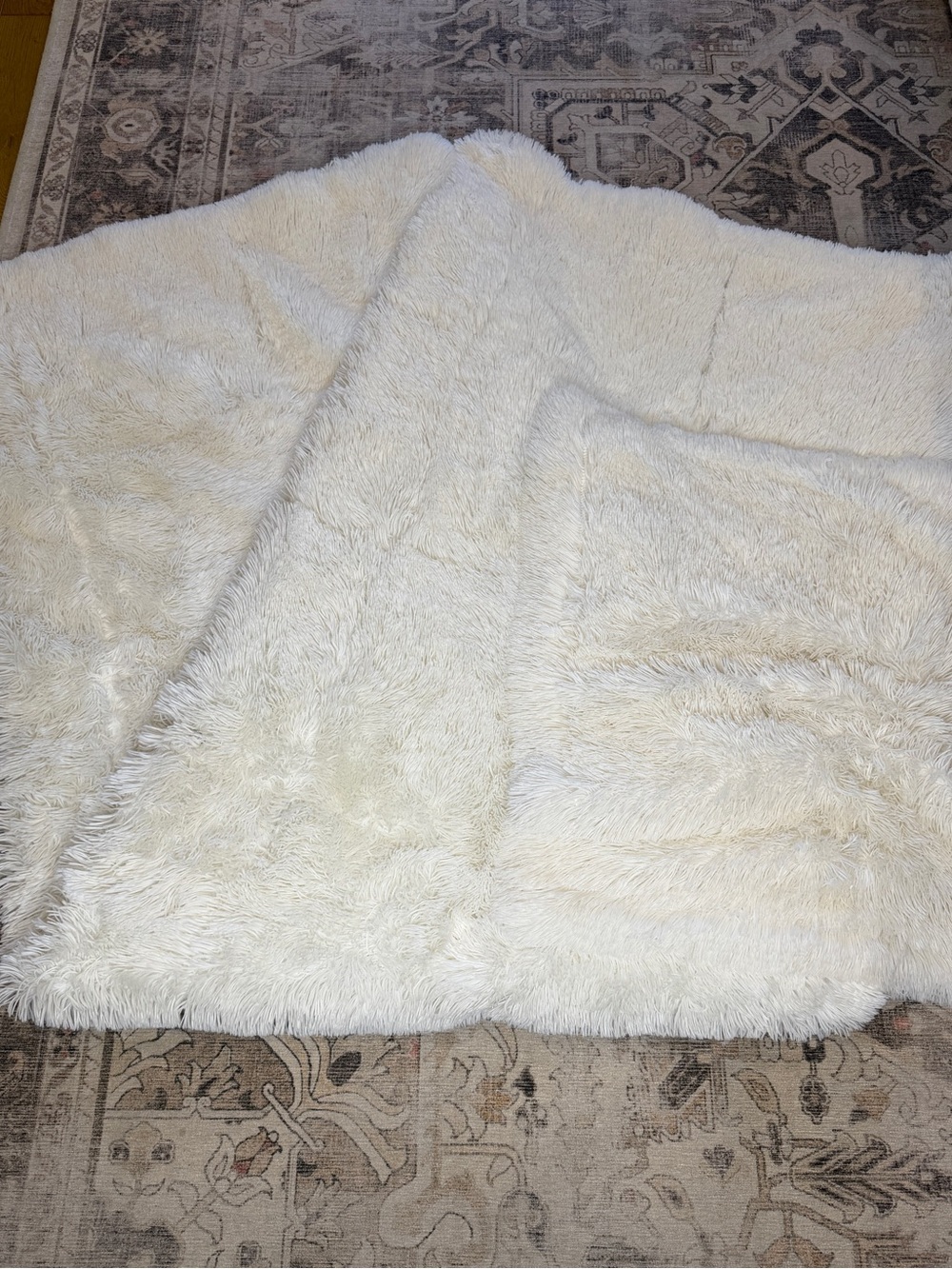 Twin Size Faux Fur Comforter and Pillow Sham